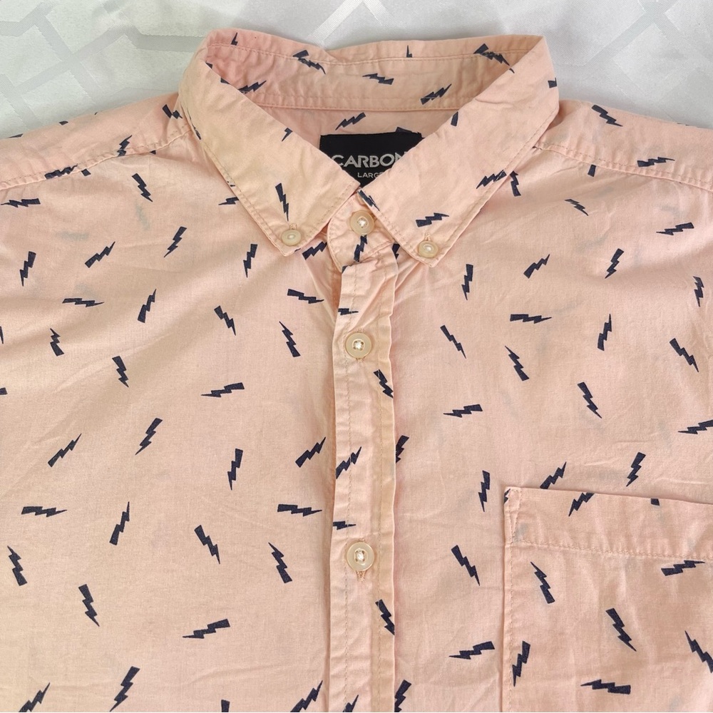 Carbon Men's Short Sleeve Button Down Shirt Peach Lightning Bolt Print Large